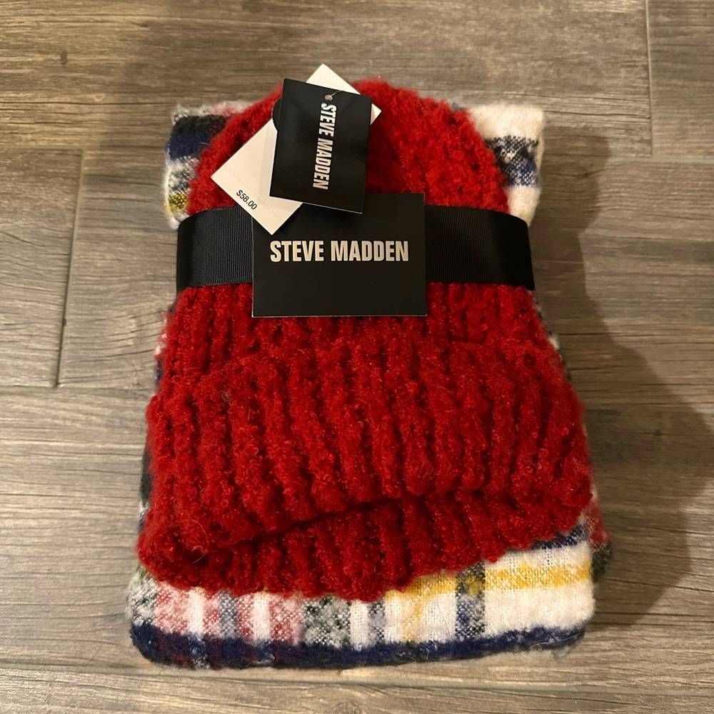 Steve Madden | Red Beanie & Plaid Blanket Scarf